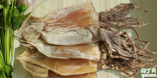 魷魚干的熱量高嗎 魷魚干吃很多會(huì)不會(huì)長(zhǎng)胖1