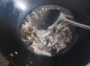 泡椒小鱿鱼的做法步骤 第2步