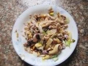 泡椒小鱿鱼的做法步骤 第4步