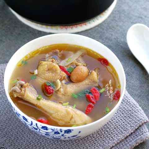 '紅棗枸杞燕窩燉湯：止咳潤肺的更佳組合食譜'