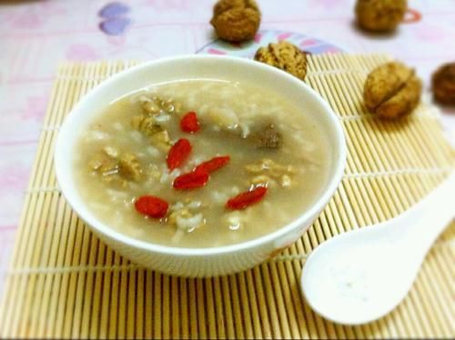 美食分享：南瓜粥、三文魚粥、百合核桃瘦肉粥的簡(jiǎn)單做法