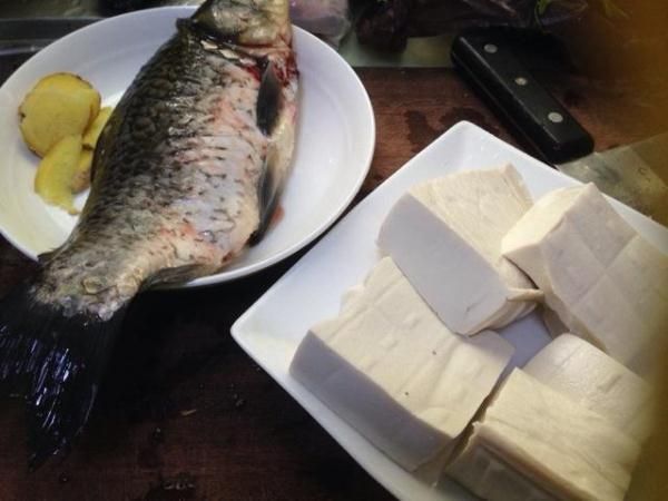 熬出牛奶一般的鲫鱼豆腐汤, 做法简单, 值得一学