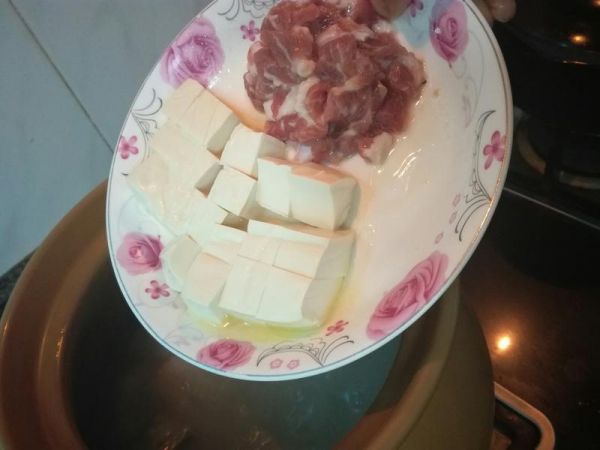 純奶手撕吐司的做法 步驟1