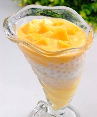 如何制作美味的香蕉牛奶蜂蜜西米露？（一步步教你做出口感絲滑，味道鮮美的西米露）