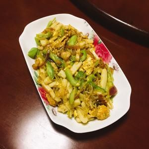 林云志減肥增肌餐12-洋蔥芹菜絲瓜綠豆芽雞蛋肉絲炒年糕快手家常菜健康午餐晚餐的做法 步驟6