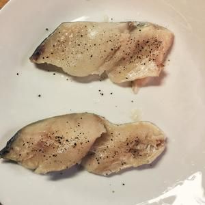 健身減脂增肌晚餐 香煎鱈魚的做法 步驟3