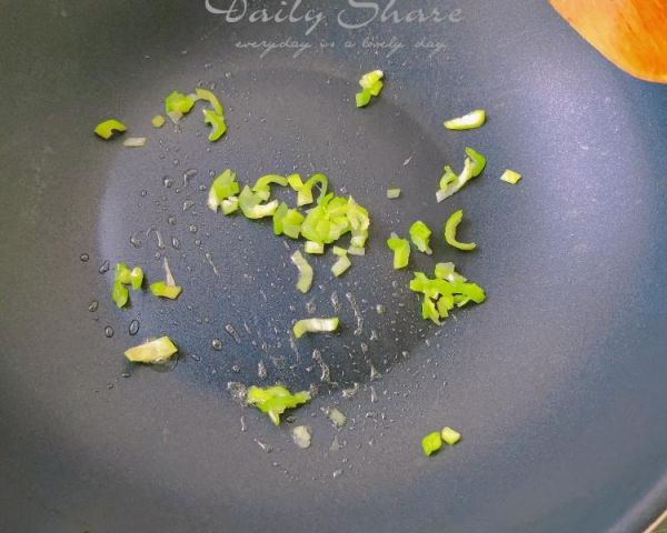 純奶手撕吐司的做法 步驟1