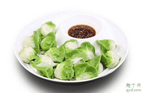 兩種顏色的餃子皮怎么和面 一個餃子皮兩種顏色怎么做2