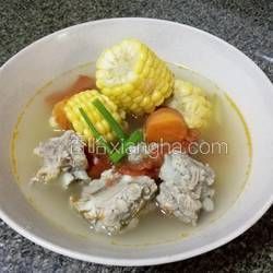 番茄玉米排骨湯的做法[圖]