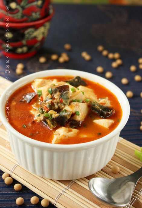 豆腐最下飯的吃法：皮蛋燒豆腐