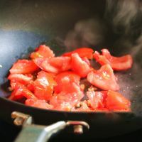 番茄魚片湯怎么制作?美味營(yíng)養(yǎng)又健康