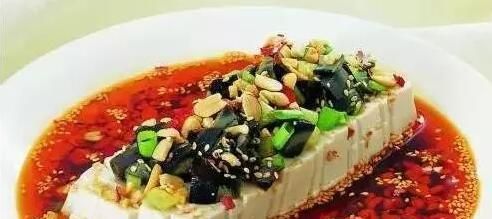 皮蛋嫩豆腐家常菜最简单的做法,嫩滑美味!