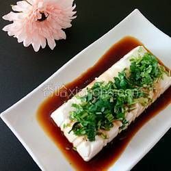 香菜拌豆腐的做法[图]