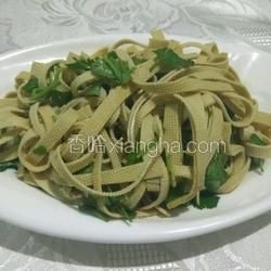 香菜拌豆皮的做法[图]