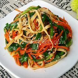 凉拌豆腐皮韭菜的做法[图]