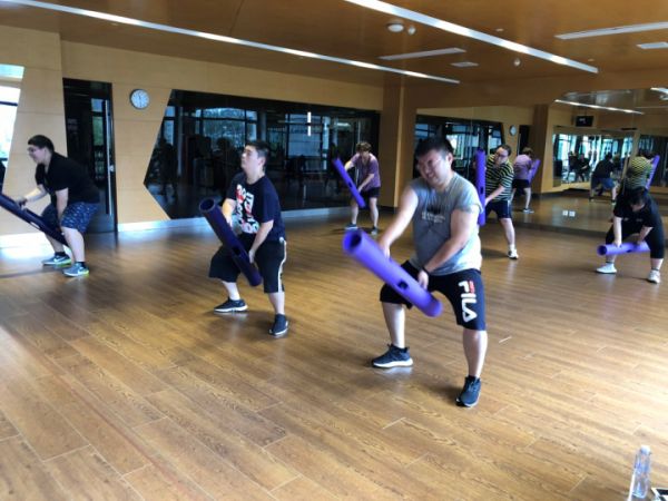 寒假減肥_小孩體育運動項目合作集訓(xùn)營-上海重遇體育發(fā)展有限公司