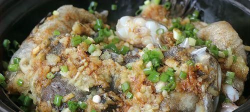 以鮮蔬魚球?yàn)橹鞯拿牢督】凳称罚I養(yǎng)豐富）