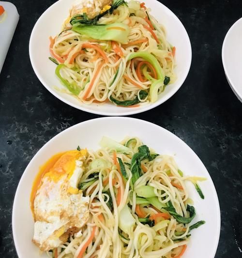 以蛋白質(zhì)為主，搭配豐富蔬菜，味道美味又健康（以蛋白質(zhì)為主，搭配豐富蔬菜，味道美味又健康）