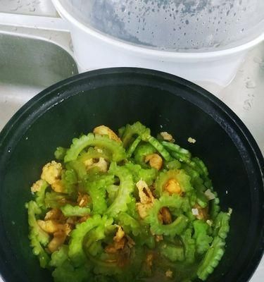 以蛋白質(zhì)為主，搭配豐富蔬菜，味道美味又健康（以蛋白質(zhì)為主，搭配豐富蔬菜，味道美味又健康）