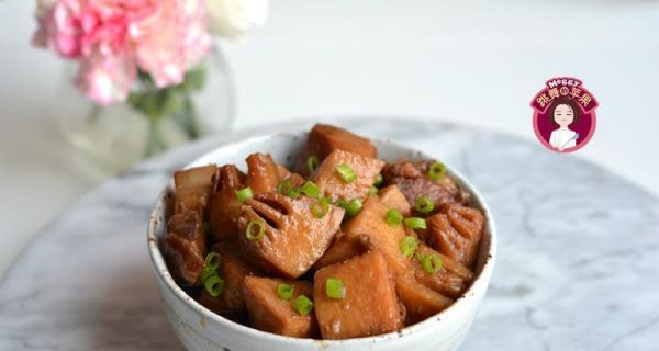 美味健康的五花肉燉鮮竹筍做法（掌握一道營養(yǎng)豐富的家常菜）