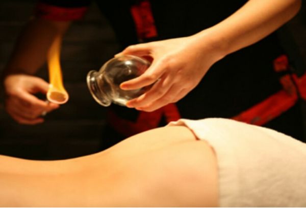 拔罐有助于調(diào)節(jié)體脂