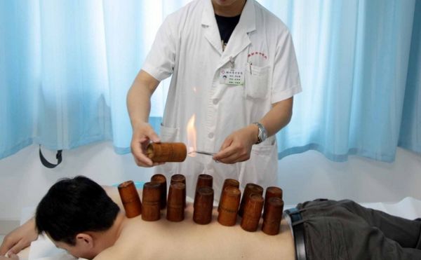 拔罐對肝臟有好處嗎？肝經(jīng)拔罐位置是哪里？(1)