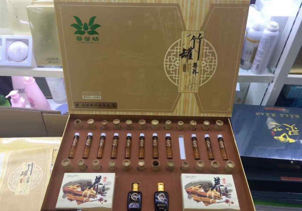 拔竹罐 最有效的老項(xiàng)目之，竹罐排於療法文章配圖