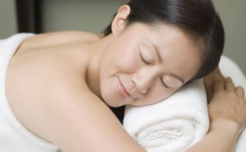 刮痧拔罐 刮痧拔罐的穴位 提高免疫力