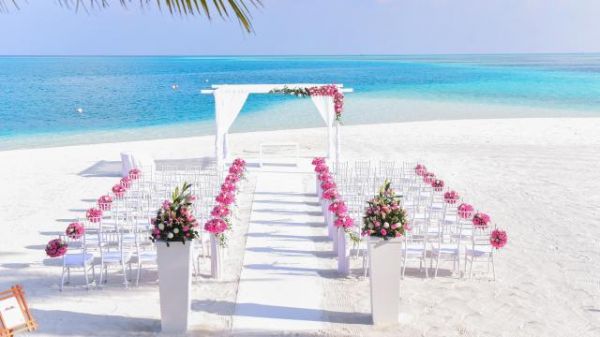 浪漫的結(jié)婚典禮現(xiàn)場