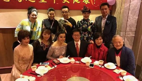 劉曉慶61歲生日 稱以后生日不外報(bào)網(wǎng)友回復(fù)我們自己會(huì)算