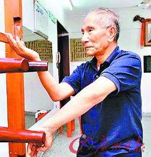 国内娱乐圈“多金”引无数圈外名人“竞折腰”