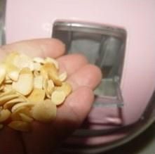 純奶手撕吐司的做法 步驟1
