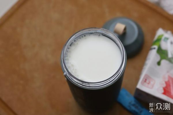 簡(jiǎn)單三步搞定自制酸奶，凝固順滑沒顆粒_新浪眾測(cè)