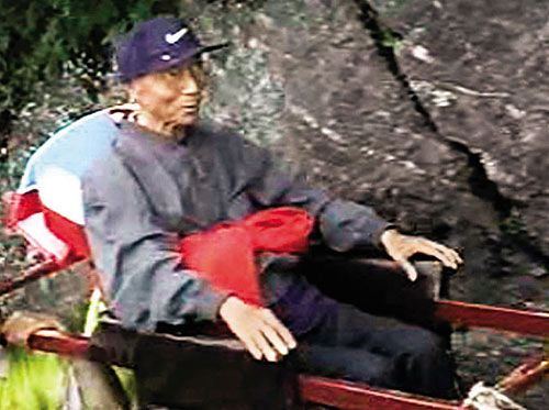 98年，90歲的邵逸夫登武當(dāng)山祭天
