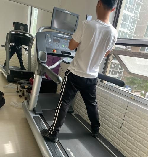 解決跑步機(jī)跳閘問(wèn)題的有效方法（避免不必要的電路短路） 第2張