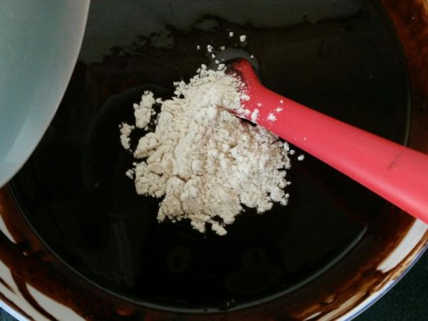 純奶手撕吐司的做法 步驟1