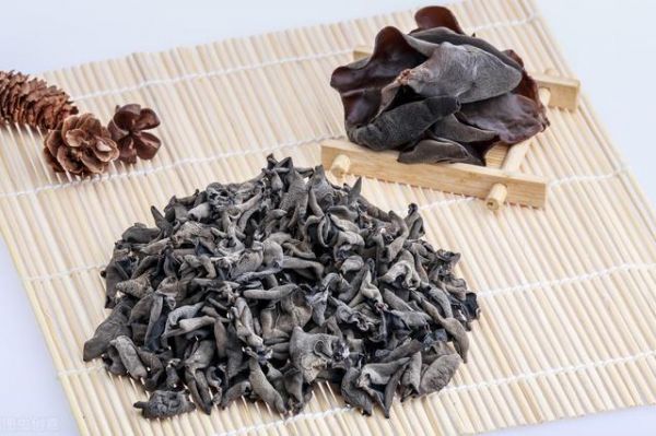 木耳別再亂買了，教你3個(gè)小妙招，一挑一個(gè)準(zhǔn)，好吃還營養(yǎng)