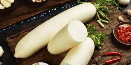 白蘿卜究竟是碳水還是蔬菜（搞清白蘿卜的營(yíng)養(yǎng)學(xué)歸屬）