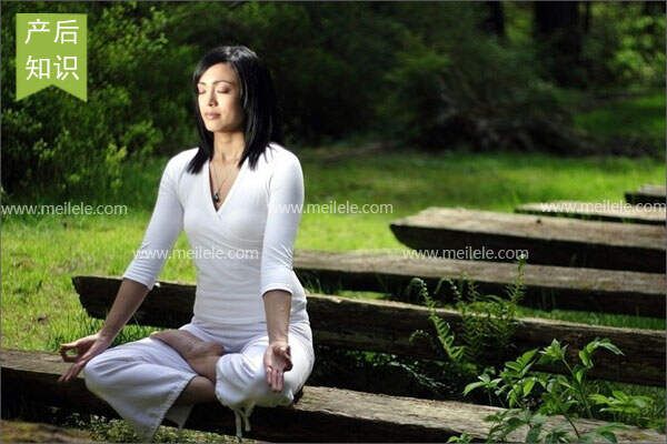 产后恢复瑜伽