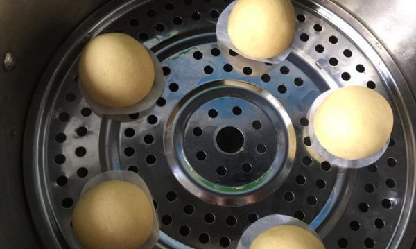 玉米白面饅頭的制作方法（用玉米白面制作的美味饅頭，營(yíng)養(yǎng)又健康）