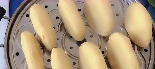 健康美味，全麥芋頭饅頭的制作方法（健康的選擇）
