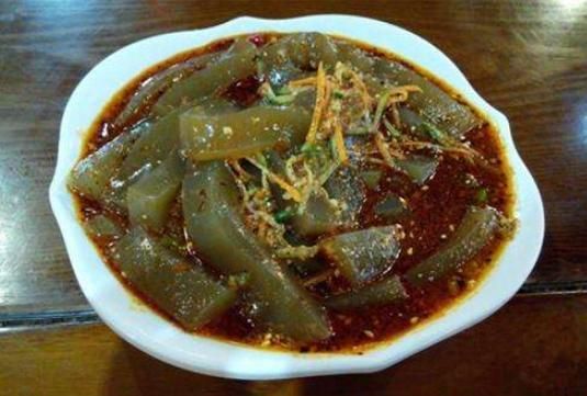 爸爸40年紅薯涼粉的獨(dú)家秘方，照著做，涼粉透亮勁道，比買(mǎi)的好吃