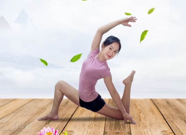深圳哈他瑜伽培訓(xùn)中心 黃曉麗_