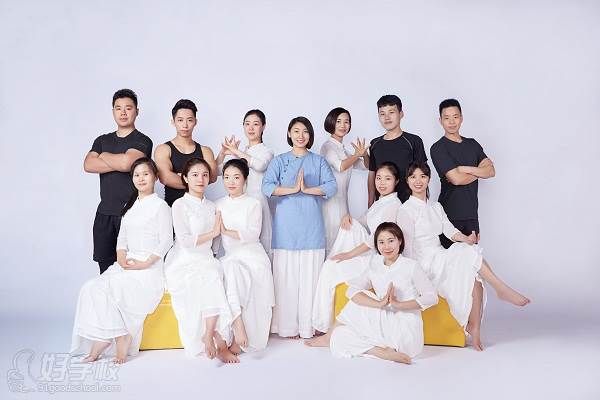 老師團(tuán)隊