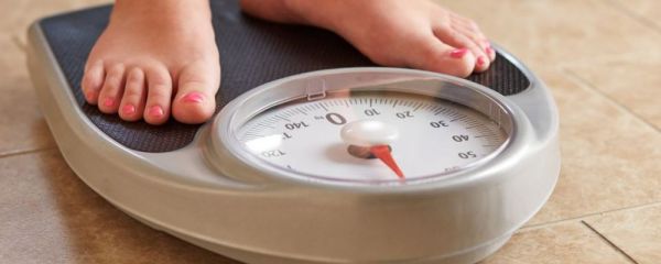 腋下贅肉多怎么減 假性副乳能減下來嗎 瘦腋下贅肉的方法