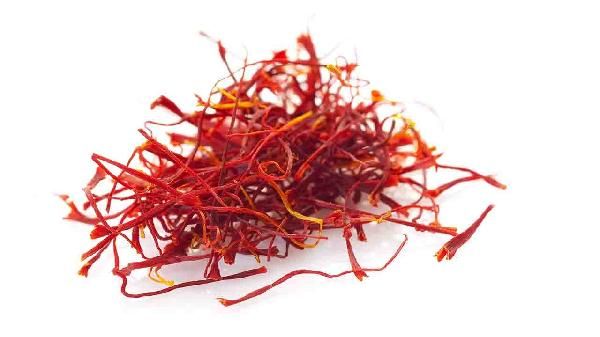 魚腥草和金銀花泡水喝的功效 魚腥草和金銀花哪個(gè)消炎效果好