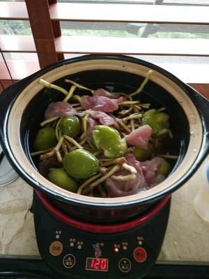 止咳消炎 魚腥草青橄欖瘦肉湯的做法 步驟5