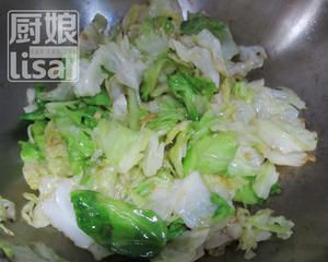 【爆炒卷心菜】的做法 步驟6