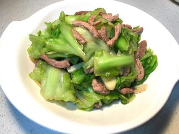 卷心菜炒肉絲的做法