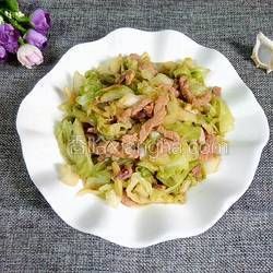 卷心菜炒肉的做法[图]